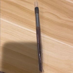 Make up for ever eyeshadow brush